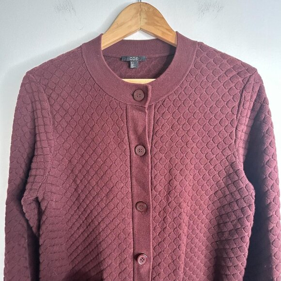 COS Cardigan Sweater Womens Small Burgundy Quilted Knit Quiet Luxury Academia - Picture 2 of 9